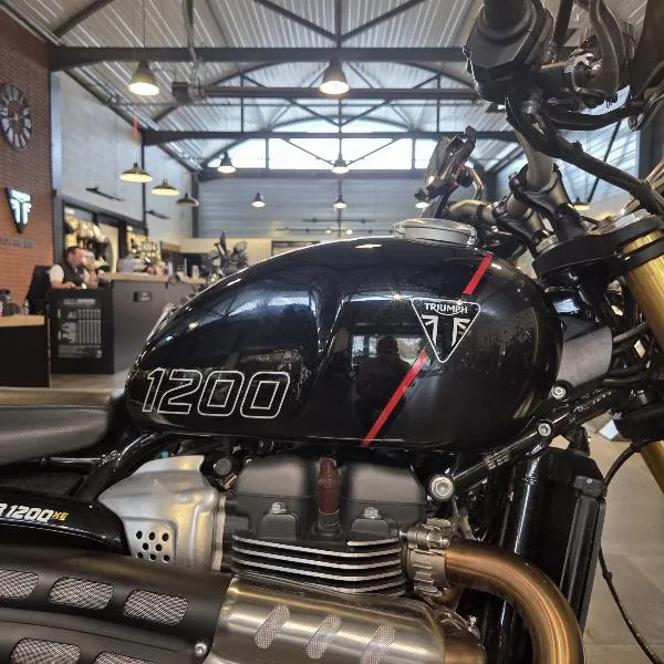 SCRAMBLER 1200 XE