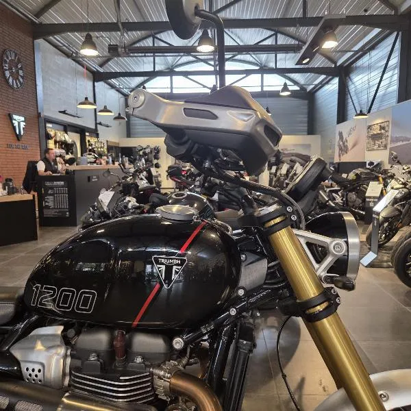 SCRAMBLER 1200 XE