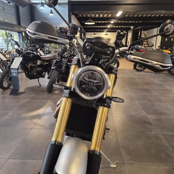 SCRAMBLER 1200 XE