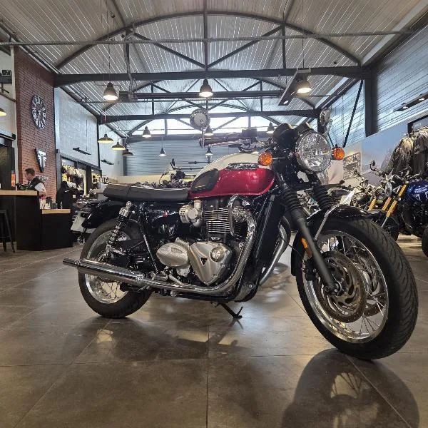 BONNEVILLE T120