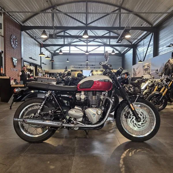 BONNEVILLE T120