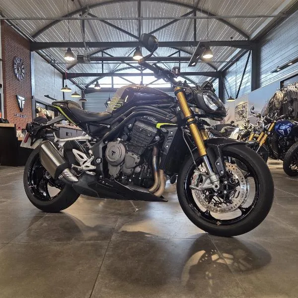 SPEED TRIPLE 1200 RS