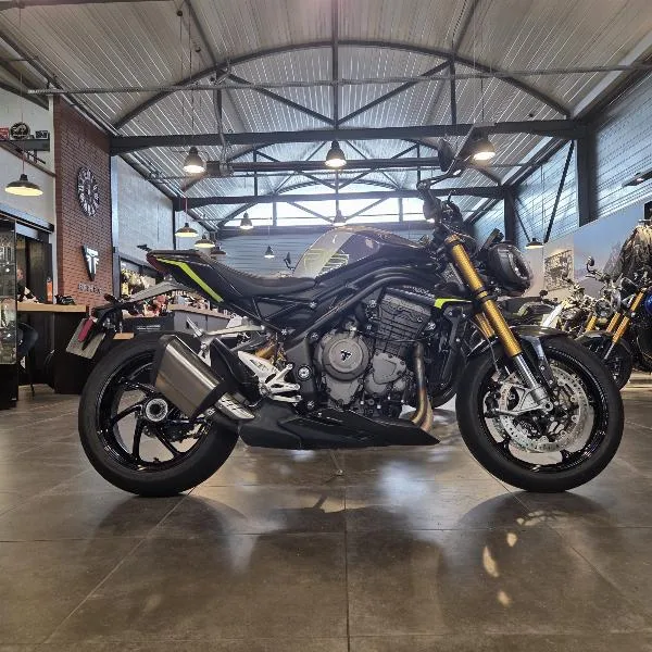 SPEED TRIPLE 1200 RS