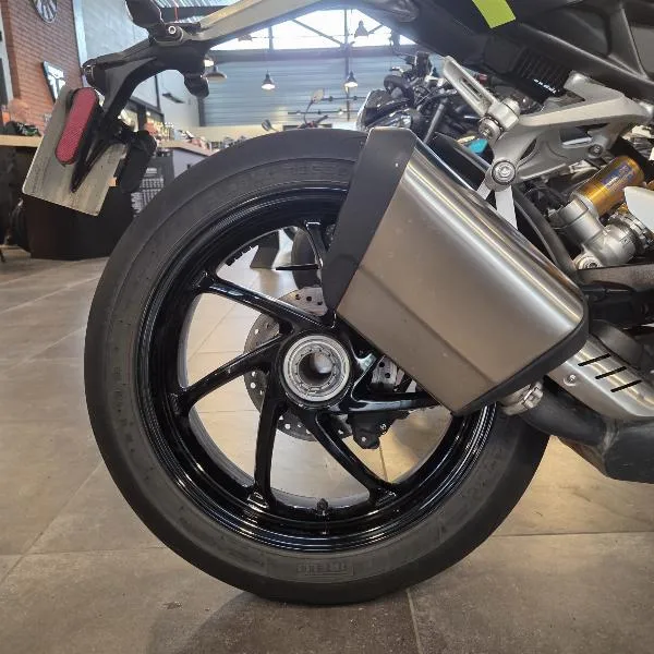 SPEED TRIPLE 1200 RS