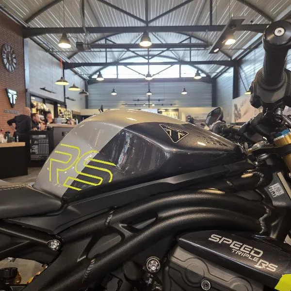 SPEED TRIPLE 1200 RS