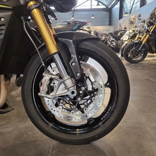 SPEED TRIPLE 1200 RS
