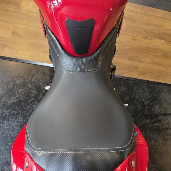 SPEED TRIPLE 1050