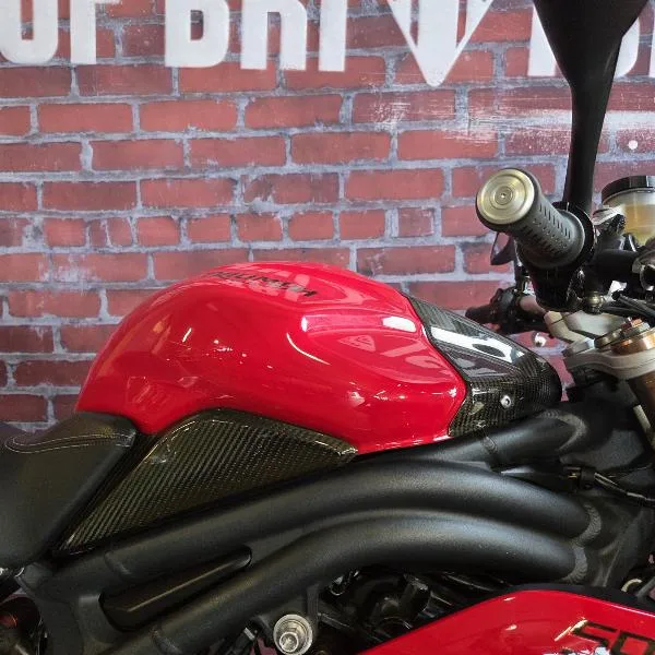 SPEED TRIPLE 1050