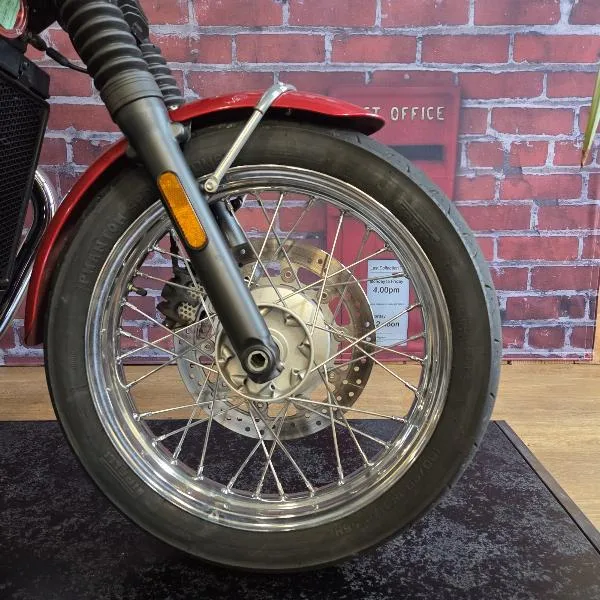 Bonneville T100