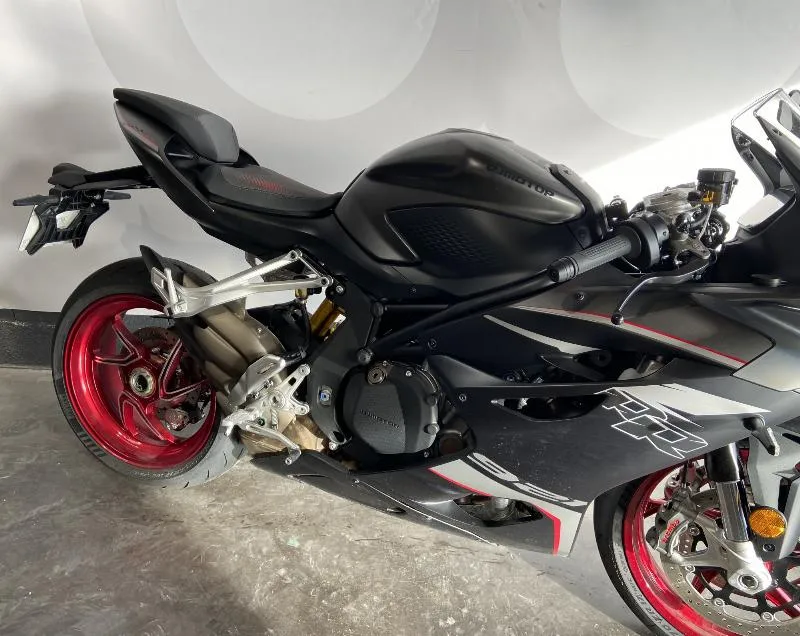 SRK 921 RR