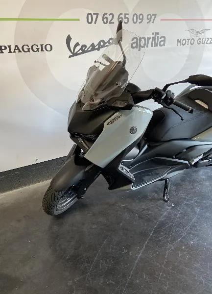 XMAX 125 TECH MAX