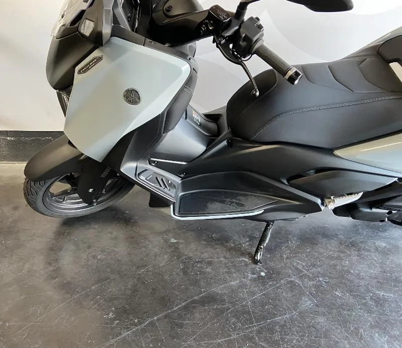 XMAX 125 TECH MAX