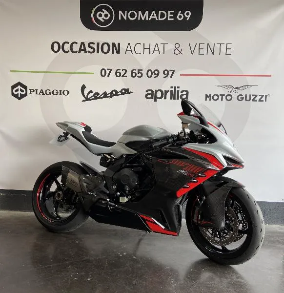 F3 800