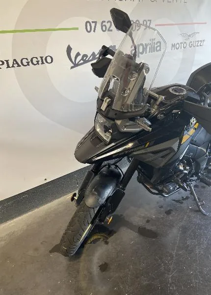 DL VSTROM 1050