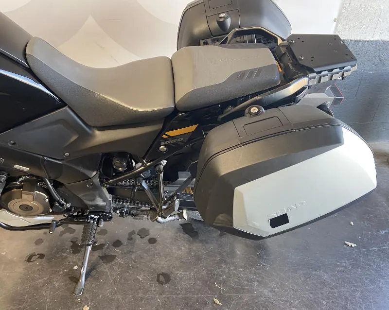 DL VSTROM 1050