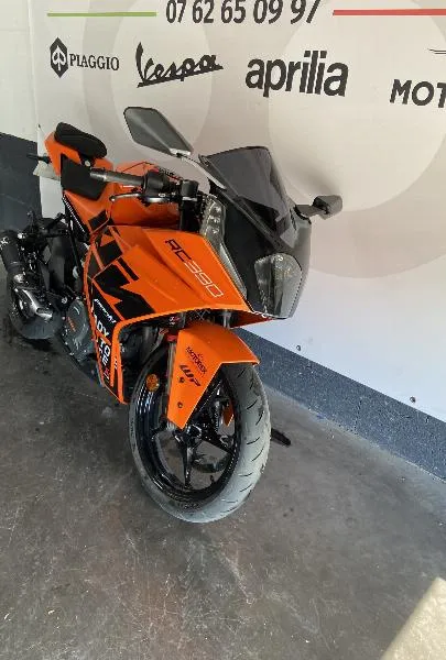 RC 390 ABS