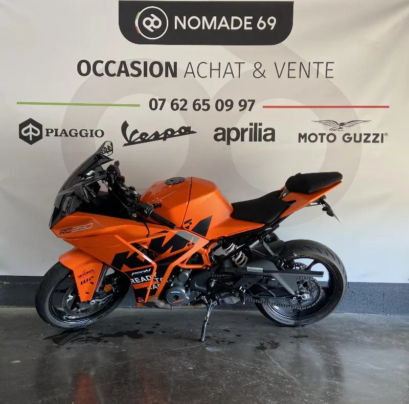 RC 390 ABS