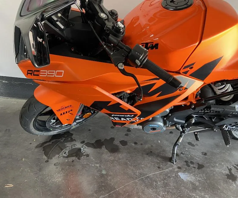 RC 390 ABS