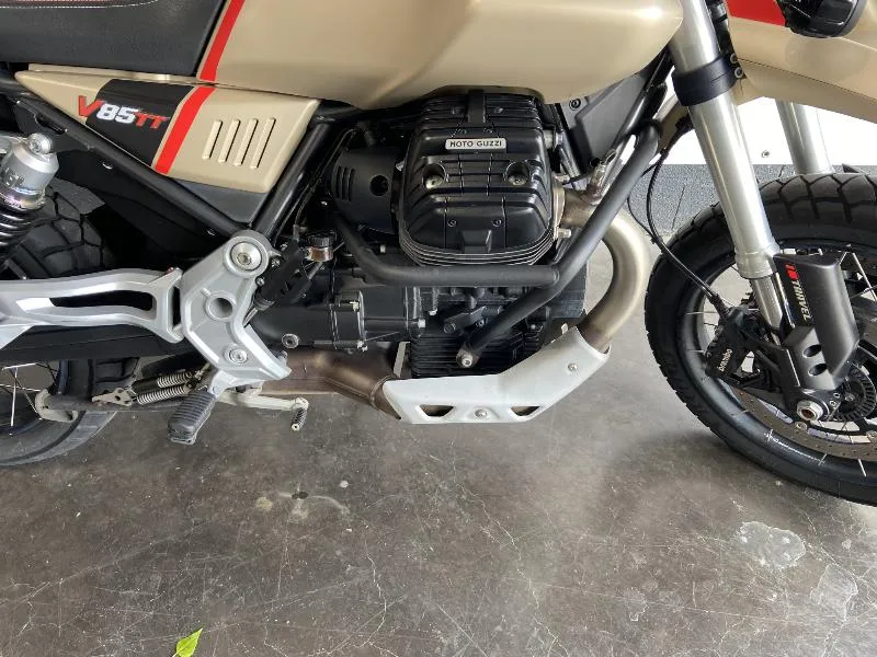 V85 TT 850