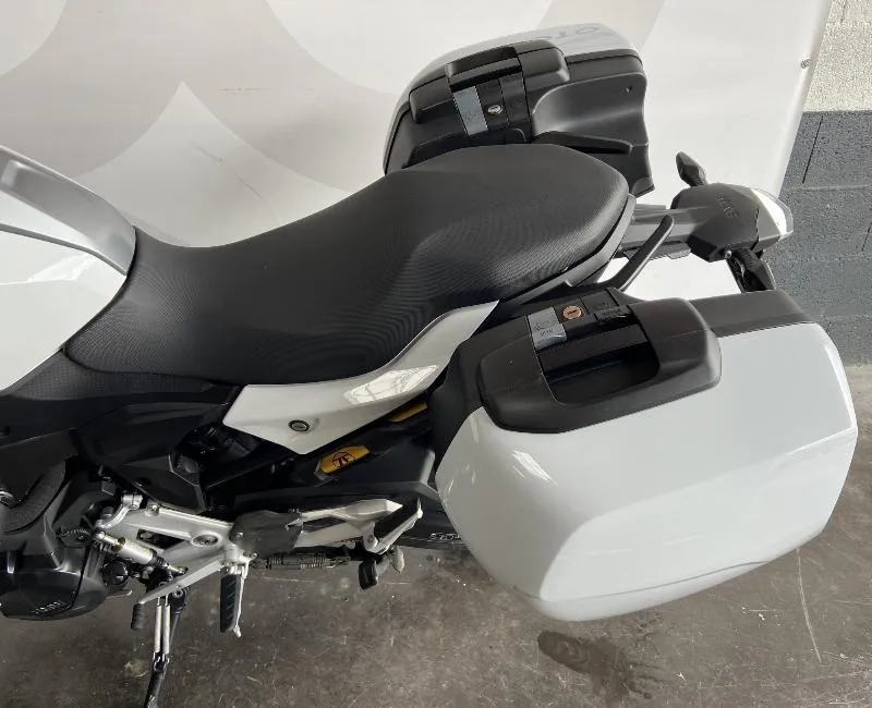 F 900 XR