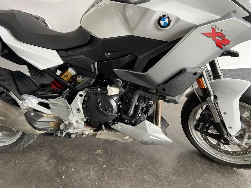 F 900 XR