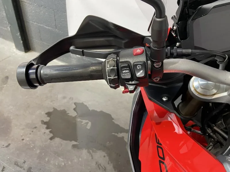 F 900 XR