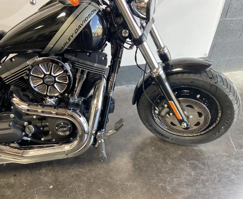 DYNA FAT BOB 1690