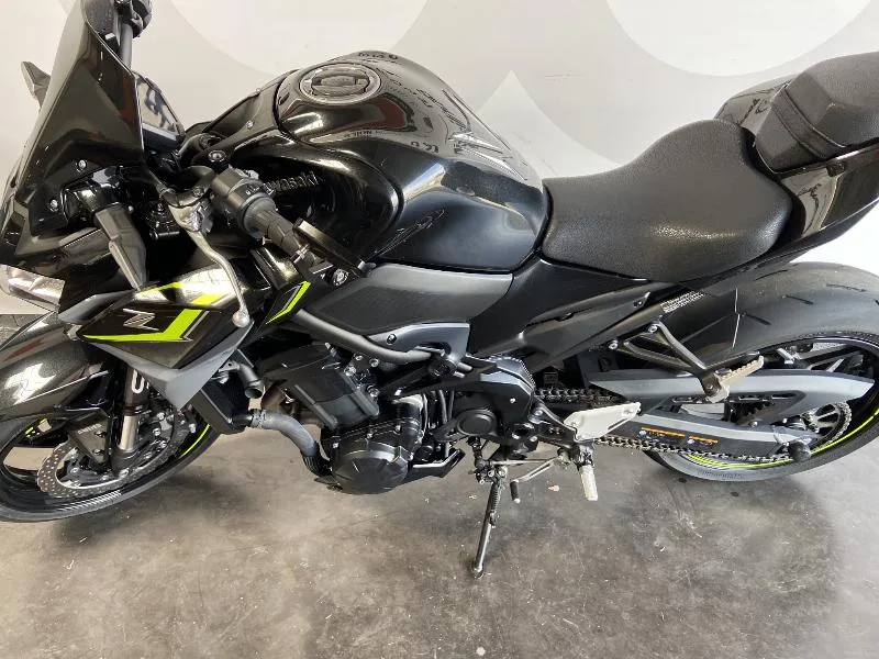 Z 900