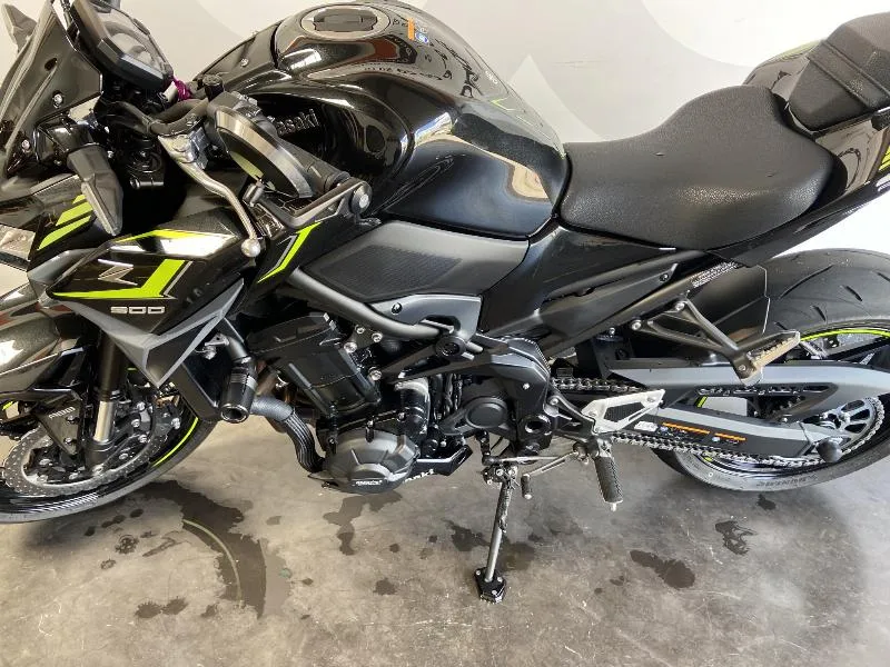 Z 900