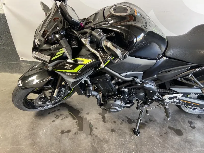 Z 900
