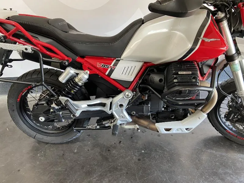V85 TT 850