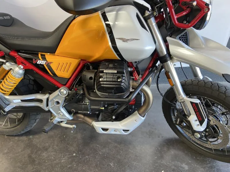 V85 TT 850