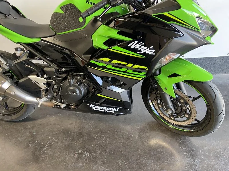 NINJA 400