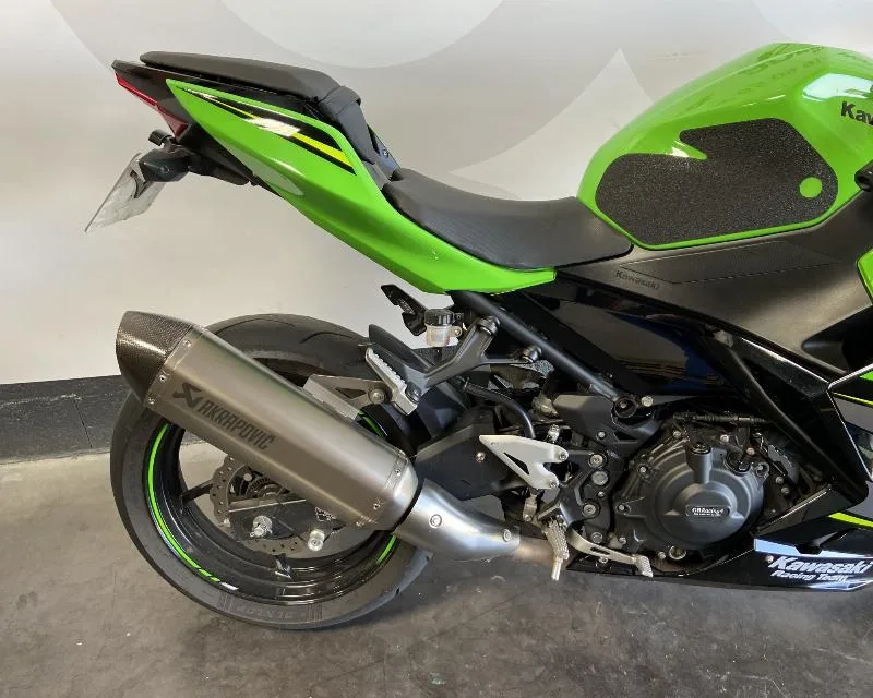 NINJA 400
