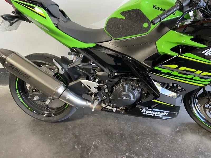 NINJA 400