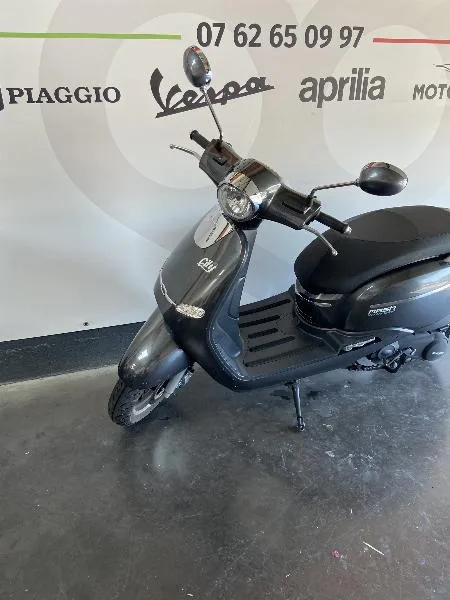 CITY 125