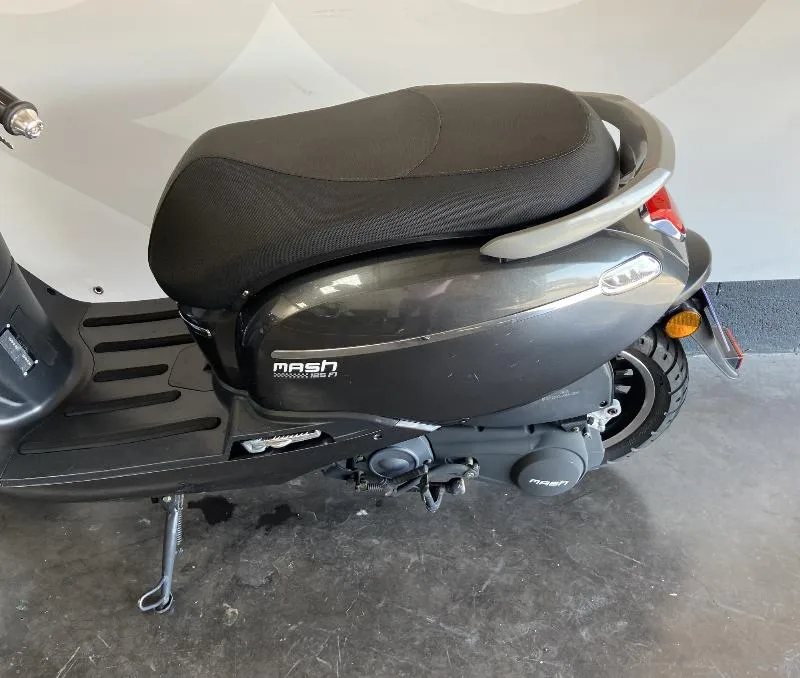 CITY 125