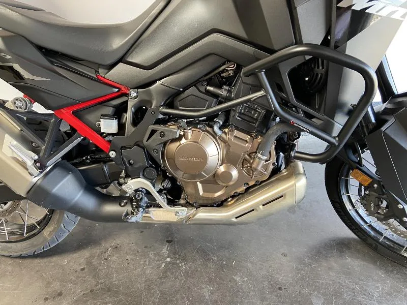 CRF 1100  L AFRICA TWIN