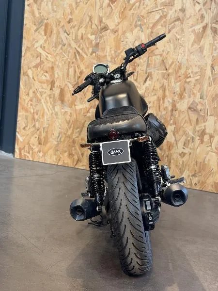 V7