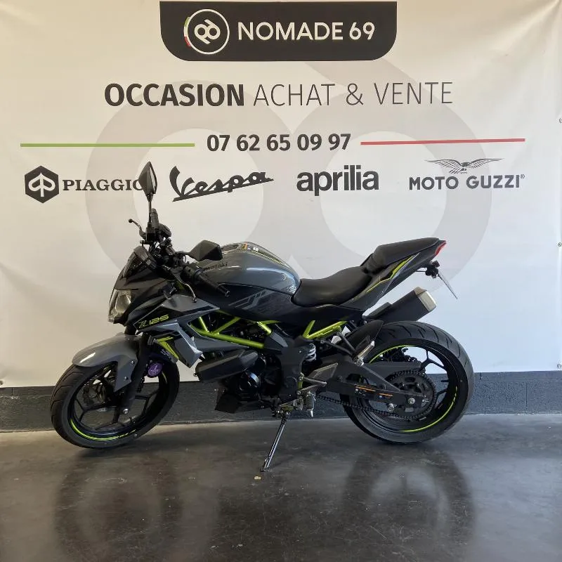 Z125