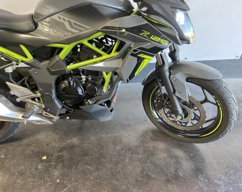 Z125