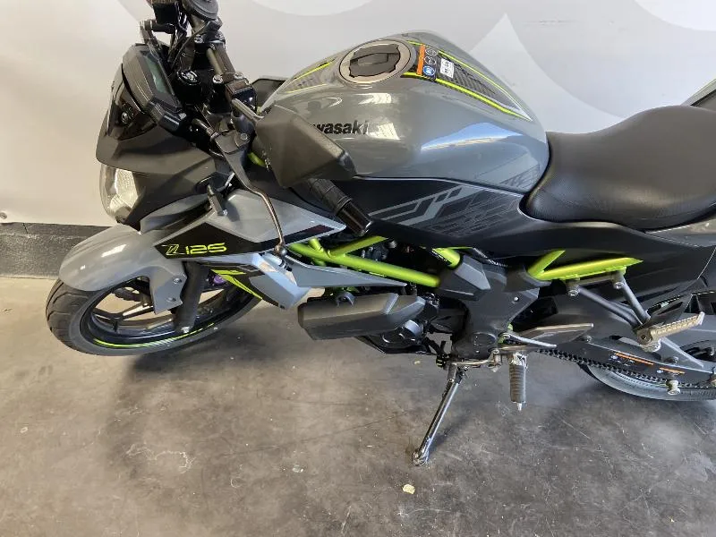 Z125