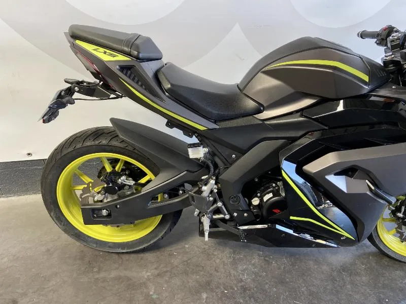 LXS 125
