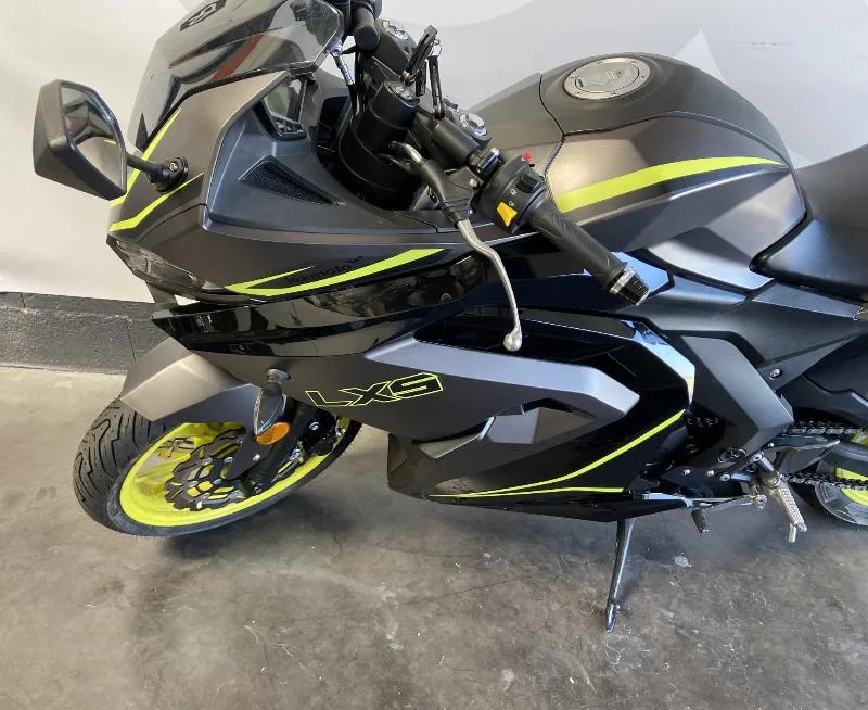 LXS 125