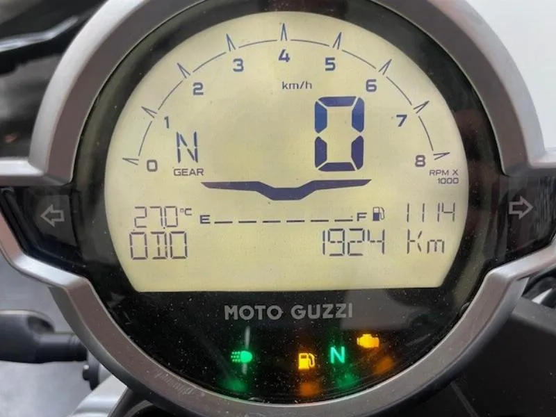 V7 SPORT 850
