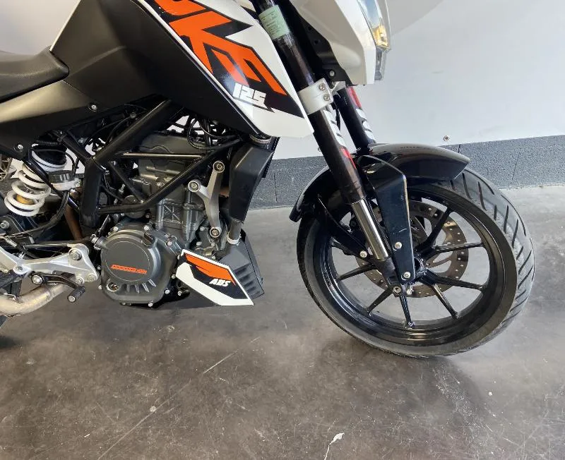 125 DUKE ABS