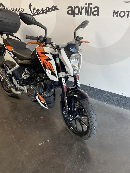 125 DUKE ABS