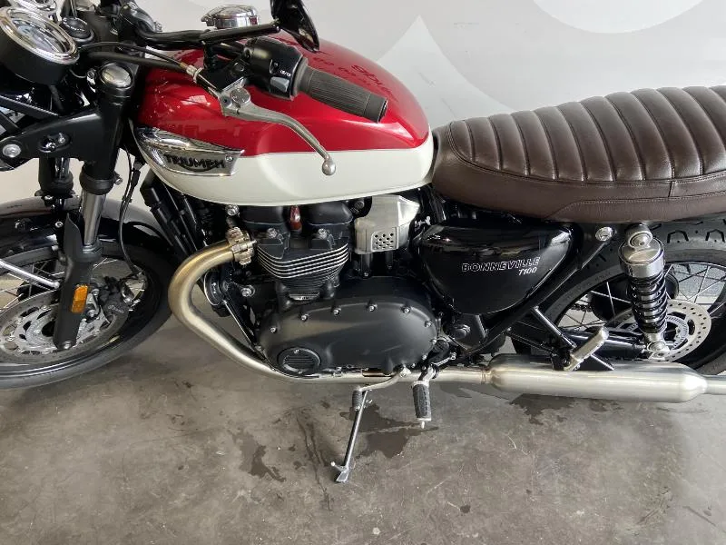 Bonneville T100