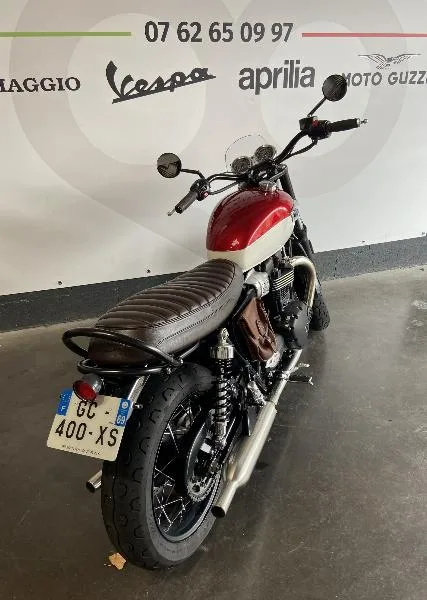 Bonneville T100