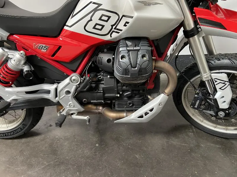 V85 TT 850